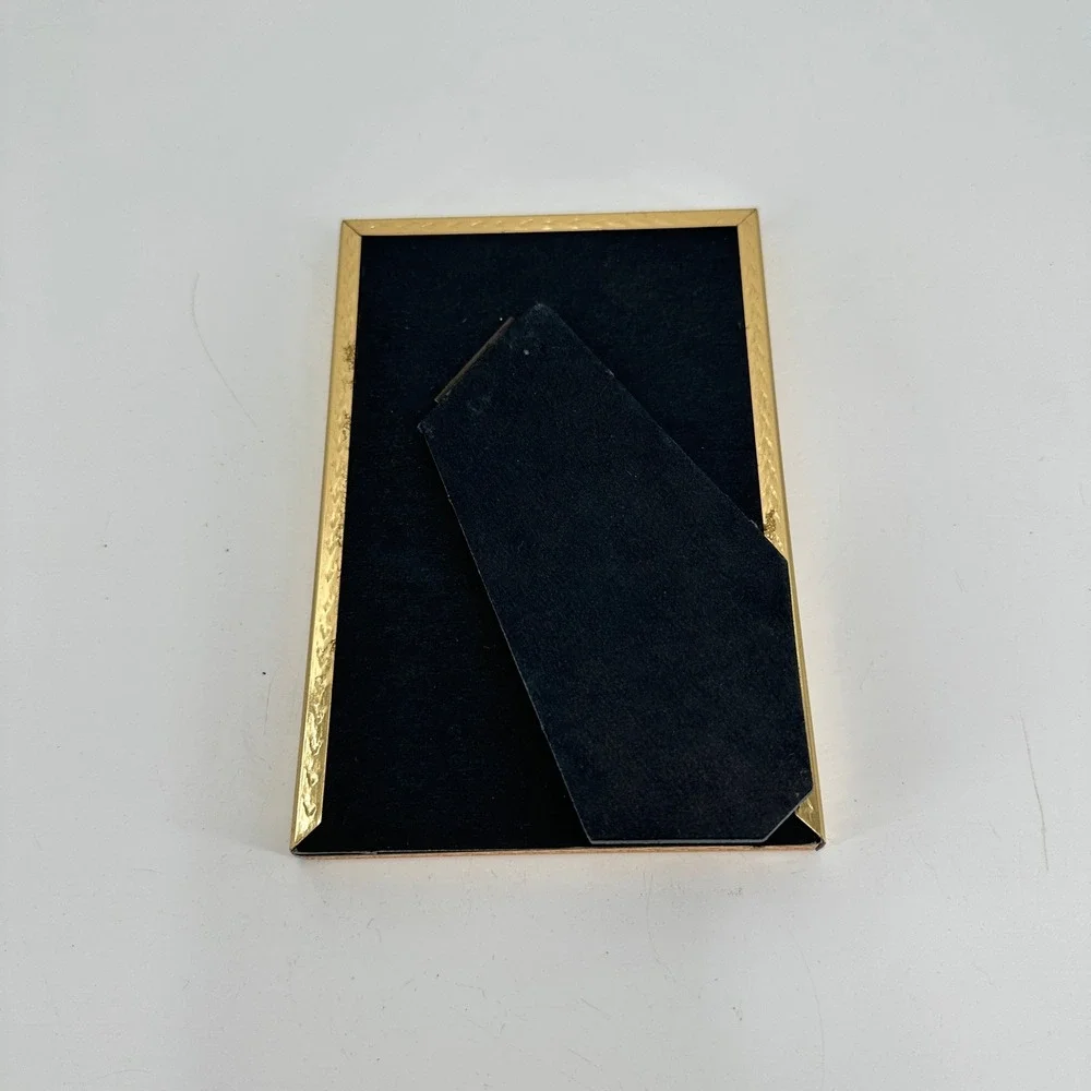 Intercraft Gold Tone Metal 4x6 Picture Frame Etched Chevron Pattern 1102G1